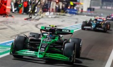 中国首位F1车手 卡塔尔站周冠宇全场最佳：首次拿分！