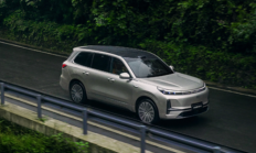 首次！美国知名汽车网测试中国车：吉利银河M9让美企直呼担忧