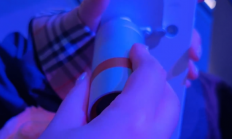 OPPO Find X9s Pro银色哈苏专业增距镜亮相：观赛神器 颜值拉满