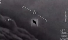 真有外星人吗！白宫今日启动UFO文件披露：每周发一批解密档案