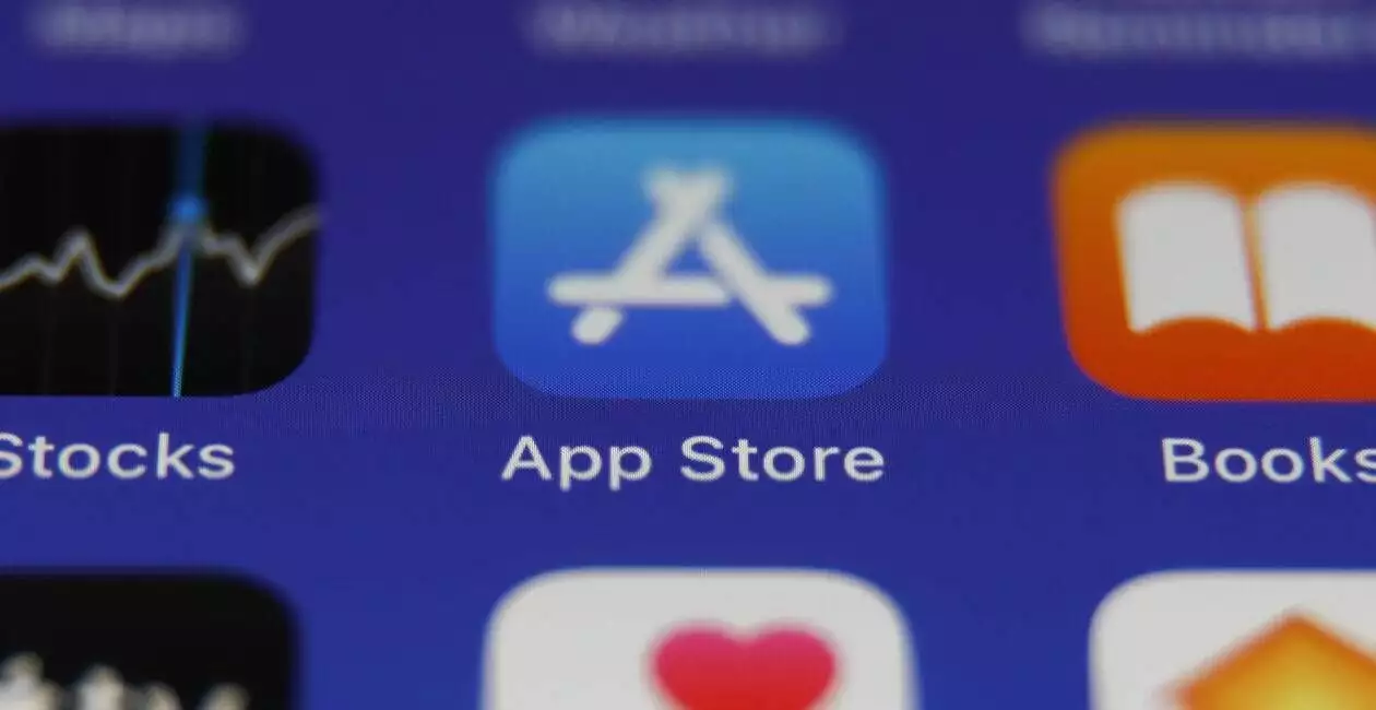 苹果下一个「App Store」，或将对标 OpenAI辣眼睛！武汉商场一女子捂脸裸奔，警方介入，网友纷纷猜测原因 第2张