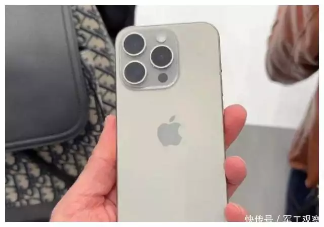 库克亮剑！iPhone 15 Pro Max大跳水，512GB更亲民了，买不买？离婚5年，再看刘恺威和杨幂的处境，夫妻差距一目了然 第4张