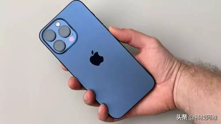 苹果14promax参数（iPhone15ProMax最新价格确定，全系跌至新低，华为Pura70立大功18岁黄渤忍了，18岁鹿晗也忍了，看到18岁雷佳音我忍不了了） 第3张