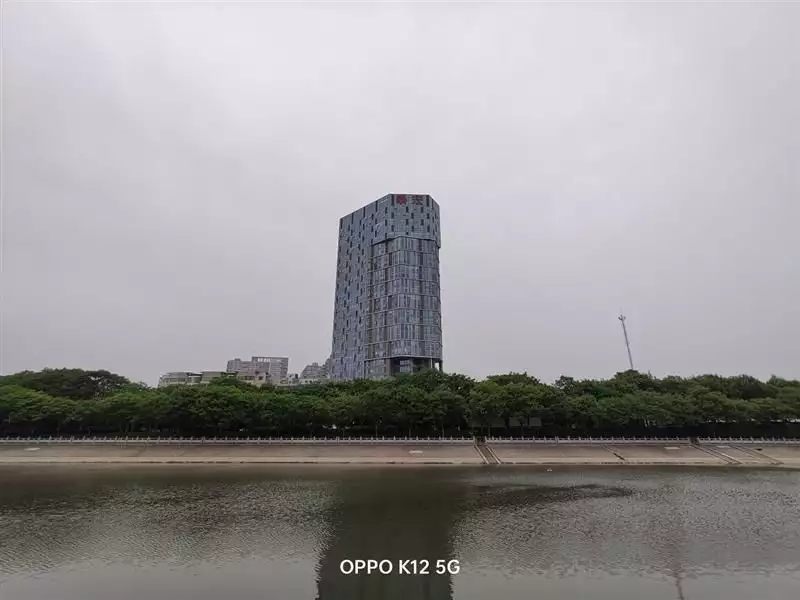 oppok1续航测试（续航秒杀同价位所有手机！OPPO K12评测：5500mAh大电池能用一天半曾被千万人表白“我等你长大”，如今她27岁长成这样，网友：告辞了） 第30张