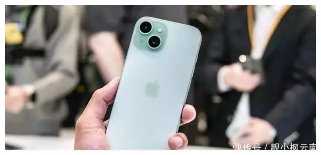 2020 iphone（512GB+A16+4800万，发布七个月下跌1100元，苹果手机售价大跳水杨幂初中无人敢表白，看了初三照片，网友：就这长相谁敢追？） 第3张