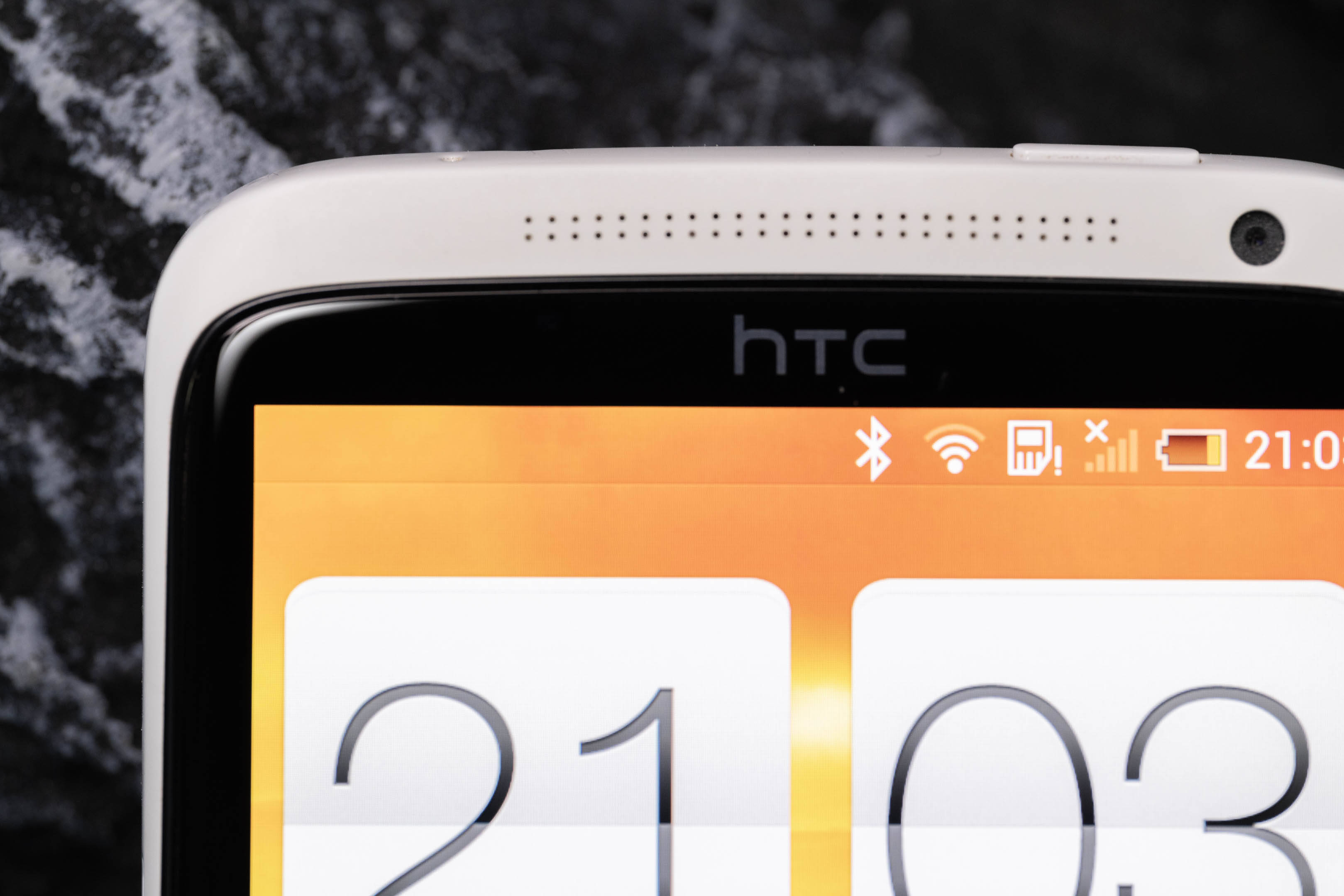 HTC One X怀旧评测：一台里程碑级的安卓旗舰手机  X怀旧评测 安卓旗舰手机 第2张