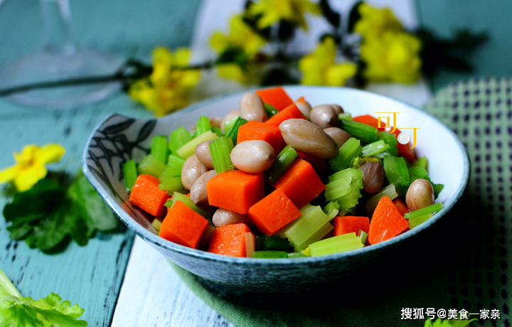 天热最爱凉拌菜，三种食材不仅补充维生素，当下酒菜还特别香！  天热最爱凉拌菜 第13张