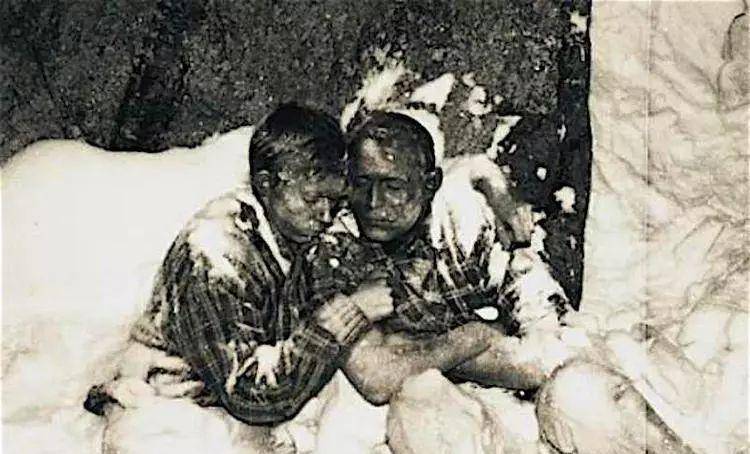 1959年，前苏联登山队离奇死亡,体内辐射严重超标,赤脚在雪地奔跑 前苏联登山队离奇死亡 第5张