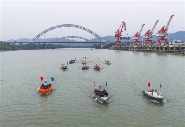 9艘新能源智能船舶集中试航：实现自主巡航与智能避障 新能源智能船舶 第1张
