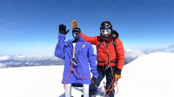 美国公司改装宇树机器人登上6200米火山 未来将冲击登顶珠峰 宇树机器人 第1张