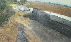 奕派007起火男子救出三人 网友建议申报见义勇为！当地回应：其是肇事者 不符合规定