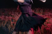《寂静岭f》女主COS！裙子破损手拎水管