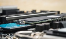 内存价格连涨11个月：快要见顶了 SSD反而要接着涨