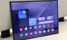 三折叠的终极形态！华为Mate XT 2更懂人体工学：比三星更顺手