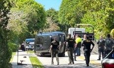 涉嫌醉酒驾驶致事故 高尔夫球星“老虎”伍兹被捕