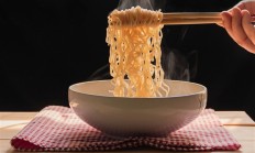 解开多年误区！泡面不健康不是因为防腐剂：根源是这3点