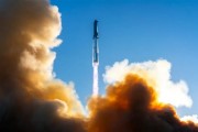 如绚丽流星的SpaceX“星舰”第七次试飞爆炸原因找到了！