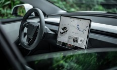 美国NHTSA升级对特斯拉调查：涉及320万辆车 FSD应对恶劣天气不佳