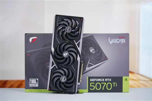 百帧游戏利器！七彩虹iGame RTX 5070 Ti Vulcan OC图赏 七彩虹iGame 第2张