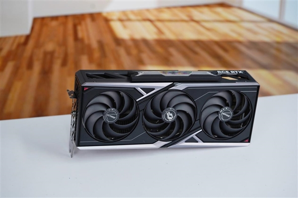 百帧游戏利器！七彩虹iGame RTX 5070 Ti Vulcan OC图赏 七彩虹iGame 第4张