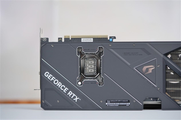 百帧游戏利器！七彩虹iGame RTX 5070 Ti Vulcan OC图赏 七彩虹iGame 第15张