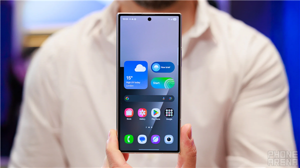 三星Galaxy Z Fold7图赏:全球最轻大折叠 比iPhone 16 Pro Max还要轻 Fold7 第9张 三星Galaxy Z Fold7图赏:全球最轻大折叠 比iPhone 16 Pro Max还要轻 Fold7 第9张