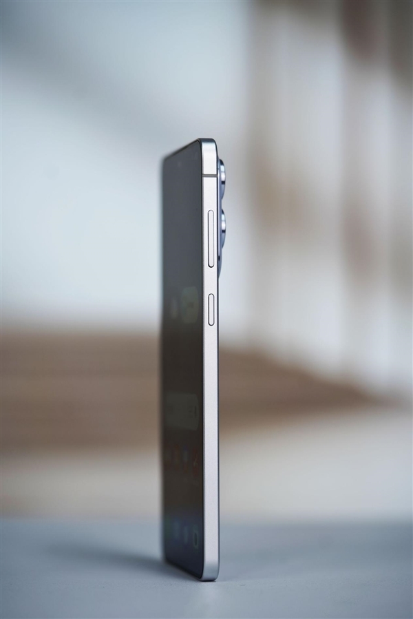 三星苹果全面同步!Galaxy S26+被砍:超薄Edge取而代之 三星Galaxy S26+ 第2张 三星苹果全面同步!Galaxy S26+被砍:超薄Edge取而代之 三星Galaxy S26+ 第2张