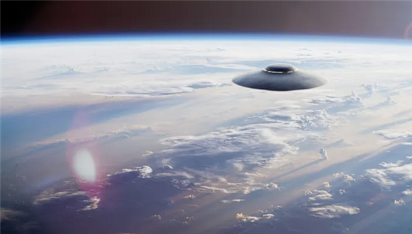 解密文件曝美机曾撞上UFO:没有任何损坏 美机曾撞上UFO 第1张 解密文件曝美机曾撞上UFO:没有任何损坏 美机曾撞上UFO 第1张