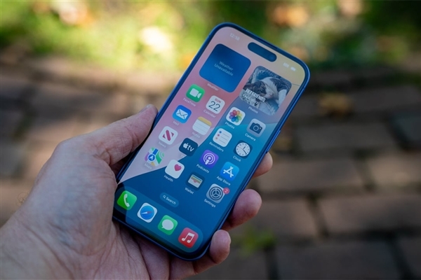 苹果搞定量产问题!iPhone 17 Pro将首发屏幕抗刮抗反射涂层 iPhone Pro Pro屏幕抗刮抗反射涂层 第2张 苹果搞定量产问题!iPhone 17 Pro将首发屏幕抗刮抗反射涂层 iPhone Pro Pro屏幕抗刮抗反射涂层 第2张