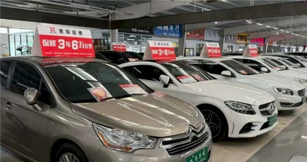 保时捷15万、宾利26.8万！豪车跳水致二手车大降价 大批车商跑路 豪车跳水 第3张