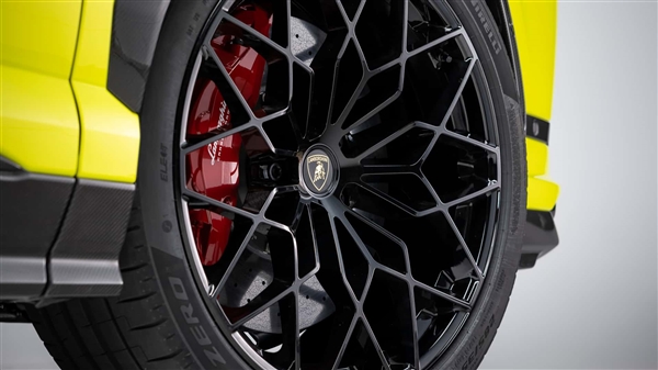 4.0T双涡轮V8插混动力！兰博基尼Urus SE Performante官图发布 兰博基尼Urus Performante 第6张