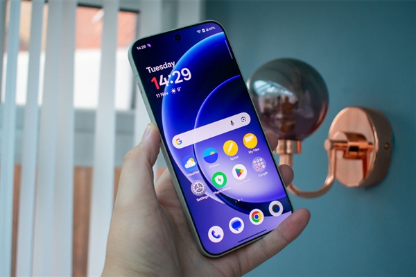 一加16参数提前揭晓：骁龙8E6 Pro+2亿主摄 一加最强旗舰 一加16 骁龙8E6 Pro+ 第1张