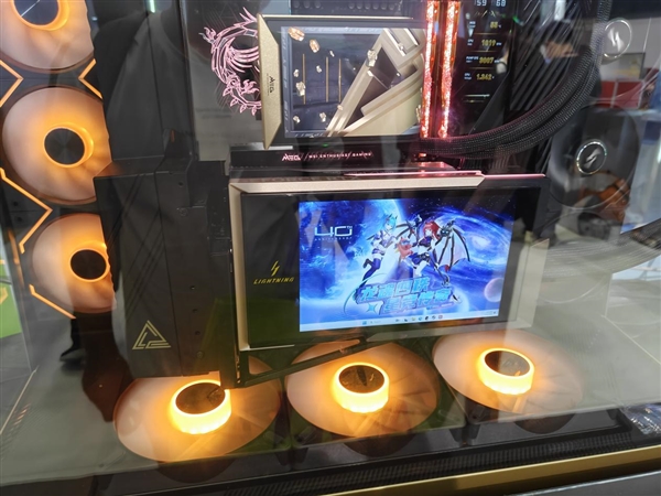 四十岁微星的BW 2026:沉寂七年闪电归来、四十周年全家桶齐亮相 微星 第17张 四十岁微星的BW 2026:沉寂七年闪电归来、四十周年全家桶齐亮相 微星 第17张