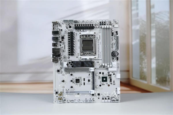融入雕妹二次元设计！技嘉B850 AORUS ELITE-P ICE主板图赏 技嘉B850 ICE主板 第24张