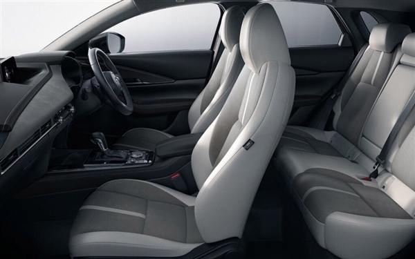 燥起来！新款马自达3/CX-30官图发布：用上2.5L发动机 新款马自达3/CX-30 2.5L发动机 第4张