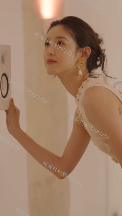 章泽天为欧舒丹拍南法大片 被赞状态梦回“奶茶妹妹” 章泽天 第3张