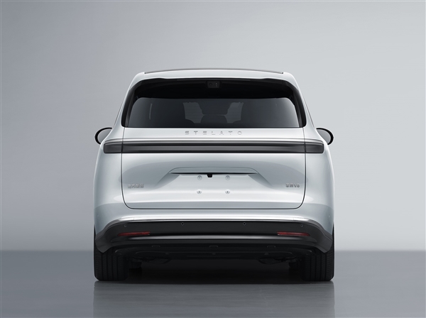 鸿蒙智行又一MPV登场 全新享界V8官图发布：锚定30万级 享界V8 第6张