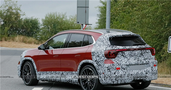 奔驰最亲民纯电SUV！全新AMG GLA路试谍照曝光：680马力对标宝马iX3 M 奔驰AMG GLA 第5张