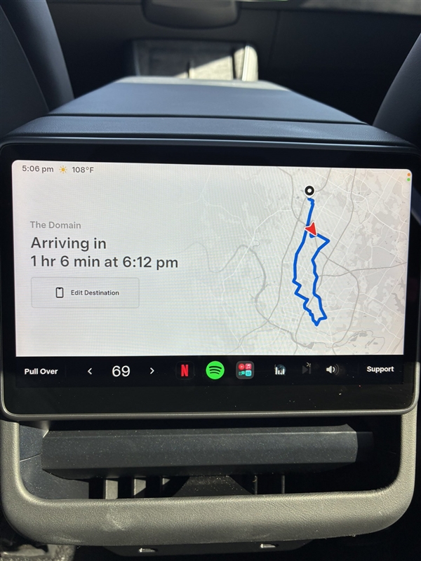 特斯拉Robotaxi接连翻车：2.3英里路程要开66分钟 铁粉乘客半路下车改叫Uber 特斯拉Robotaxi 第2张