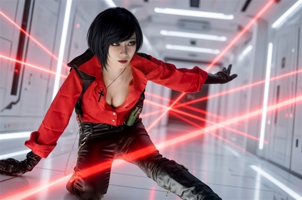 美女Cos《生化危机》艾达王美照 性感好身材藏不住 Cos 生化危机 第4张