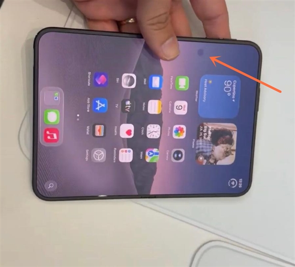 纱窗效应明显！iPhone Duo屏下前摄被吐槽 网友：还不如5年前的小米MIX 4 iPhone Duo 第1张