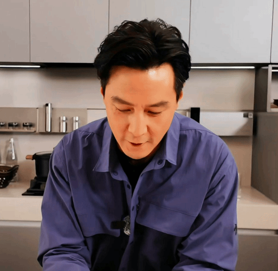 51岁吴彦祖：我又创业了 首款亲自设计产品曝光 吴彦祖创业 第4张