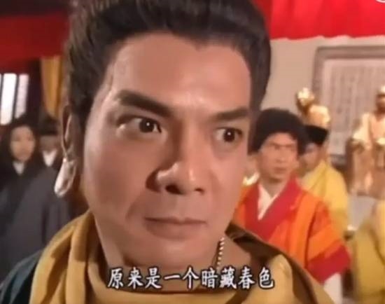 72岁“鸠摩智”演员化身美食博主 为游客介绍香港 第1张