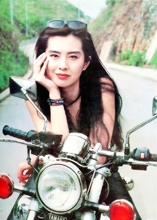 王晶曝王祖贤息影原因 被男友长辈说重话离开香港 王祖贤息影原因 第4张