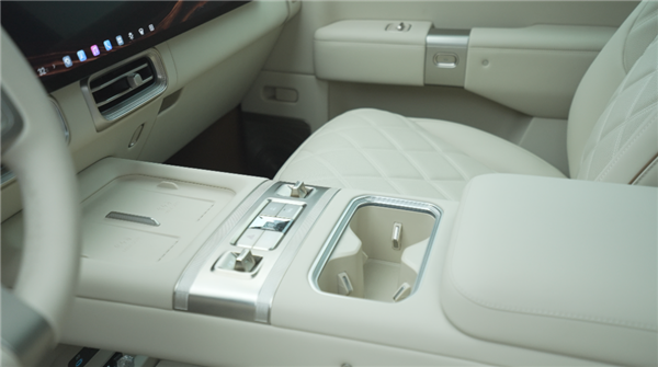 方程豹钛9：比亚迪的一次深度“去油” 方程豹钛9 第9张