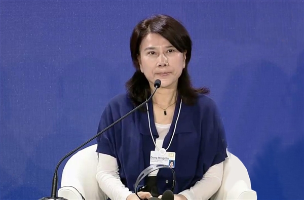 格力技校首届新生开学:校长董明珠面对面传递工匠精神与让世界爱上中国造的价值观 董明珠 中国造 第1张 格力技校首届新生开学:校长董明珠面对面传递工匠精神与让世界爱上中国造的价值观 董明珠 中国造 第1张