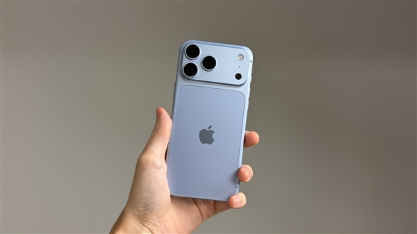 女子晒11999元iPhone 18 Pro订单！手机竟被人凭物流单号冒领 iPhone Pro 第1张